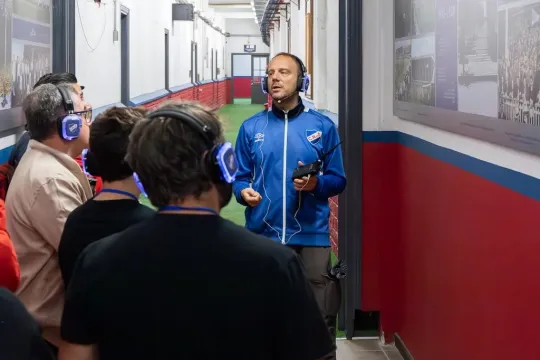 Personas en el paseo