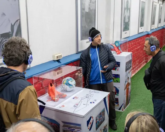 Personas en el paseo